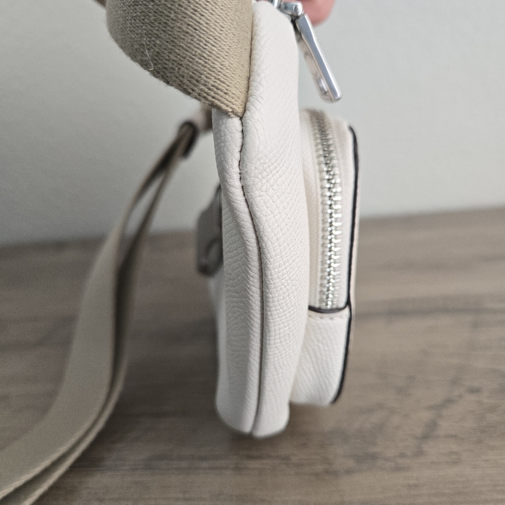 COACH Belt Bag in Crossgrain Leather Chalk - Picture 14 of 14